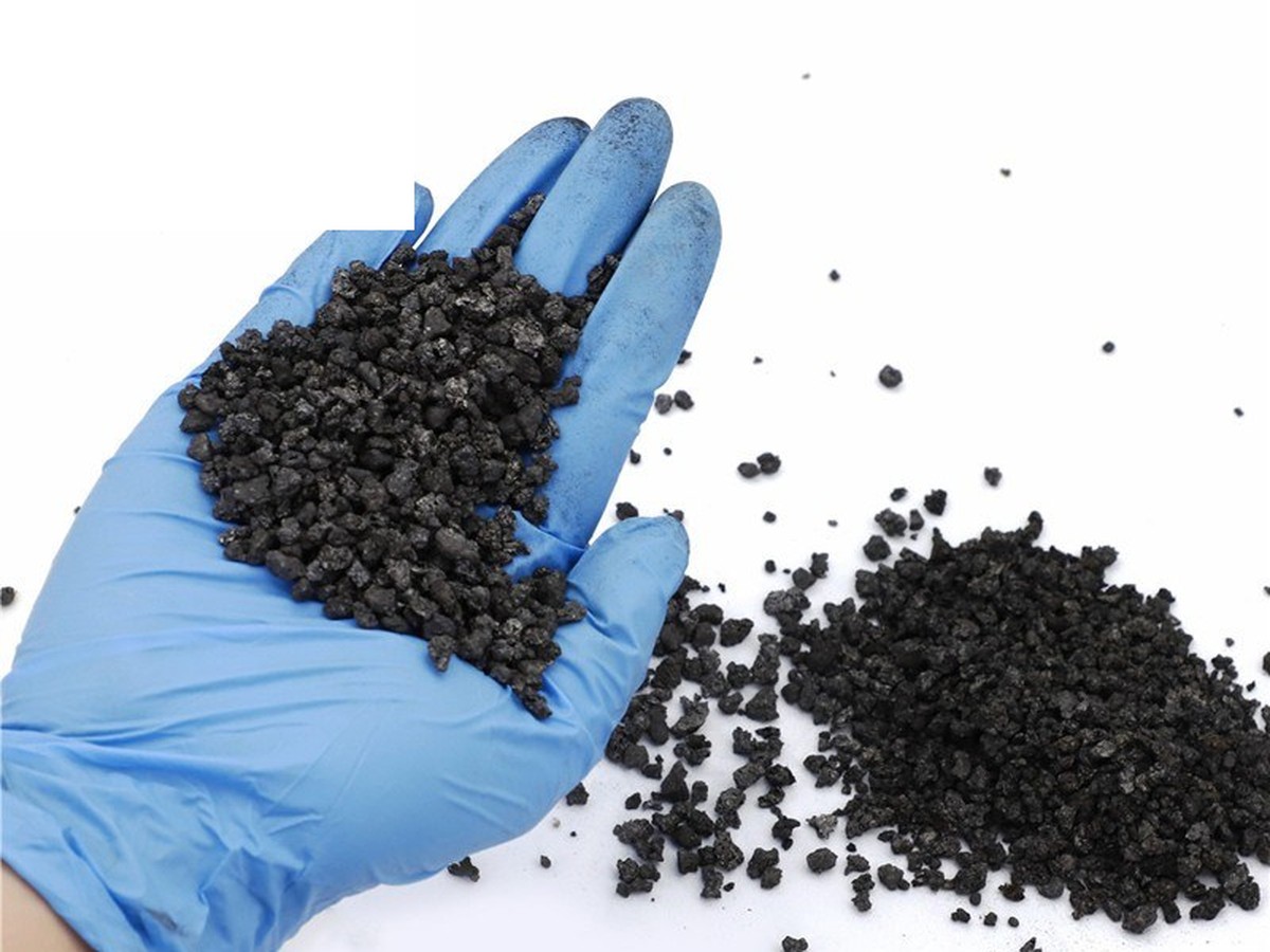Graphite petroleum coke granules